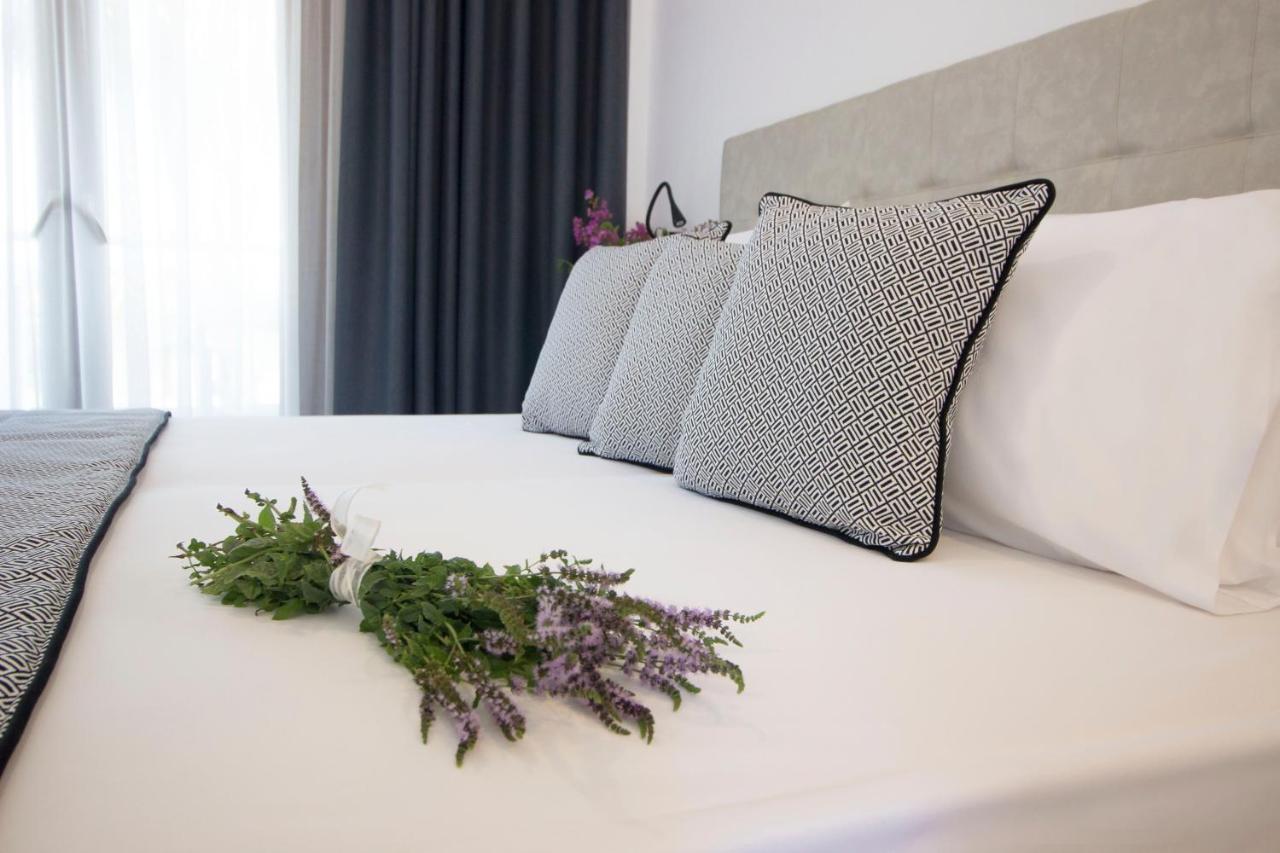 Evripidis Hotel Afytos Eksteriør billede