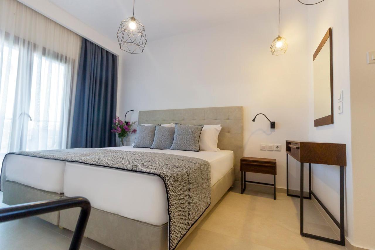 Evripidis Hotel Afytos Eksteriør billede
